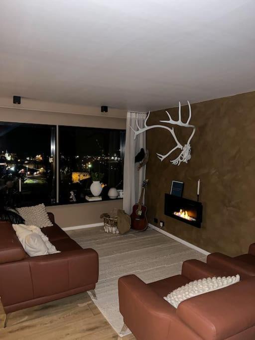 Botnahlid Villa, Mountain And Town Views And Outdoor Sauna Сейдисфьордюр Экстерьер фото