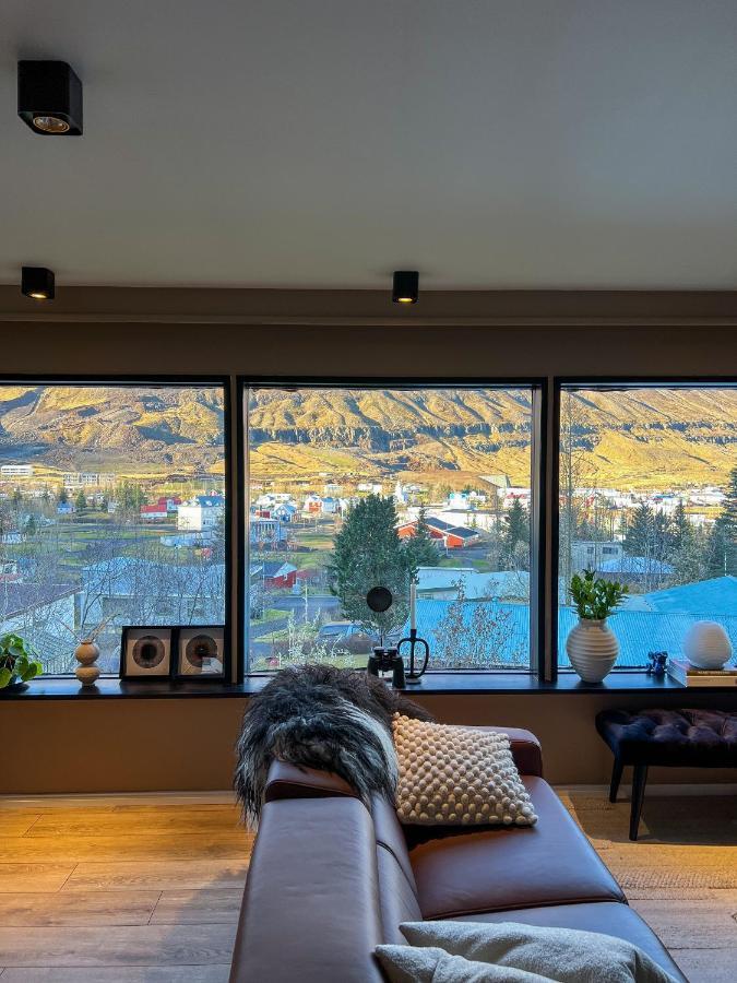 Botnahlid Villa, Mountain And Town Views And Outdoor Sauna Сейдисфьордюр Экстерьер фото