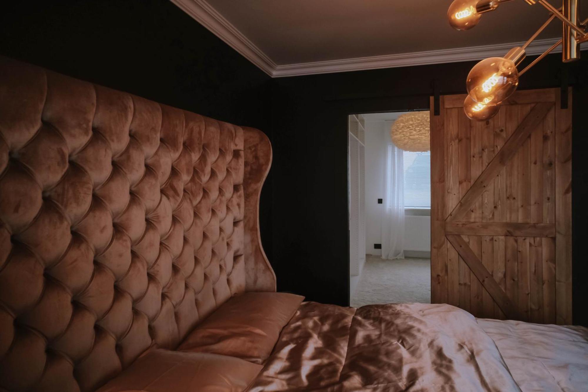 Botnahlid Villa, Mountain And Town Views And Outdoor Sauna Сейдисфьордюр Экстерьер фото