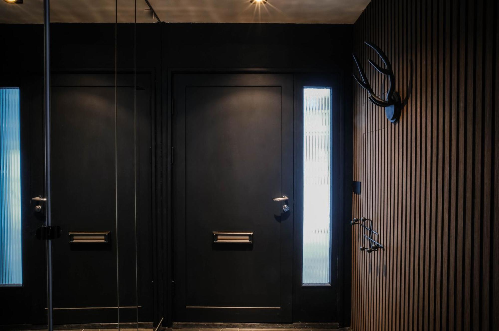 Botnahlid Villa, Mountain And Town Views And Outdoor Sauna Сейдисфьордюр Экстерьер фото